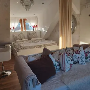 Mitten Im Schönen Frankenland Apartment Buchbrunn